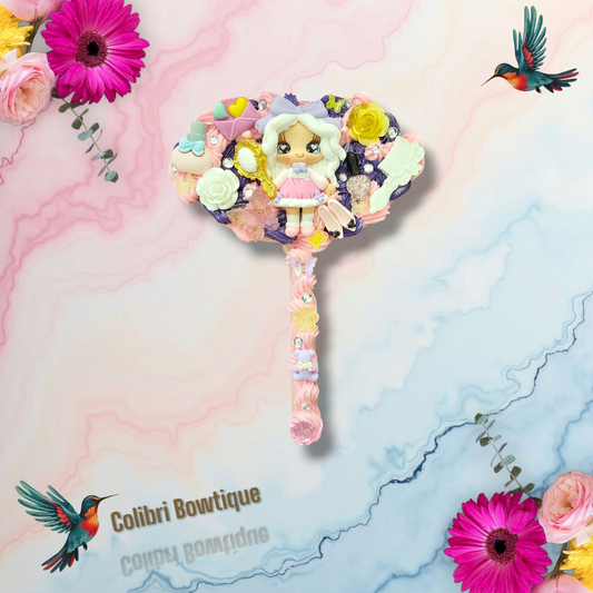 Girly Lips Shape Theme Mirror